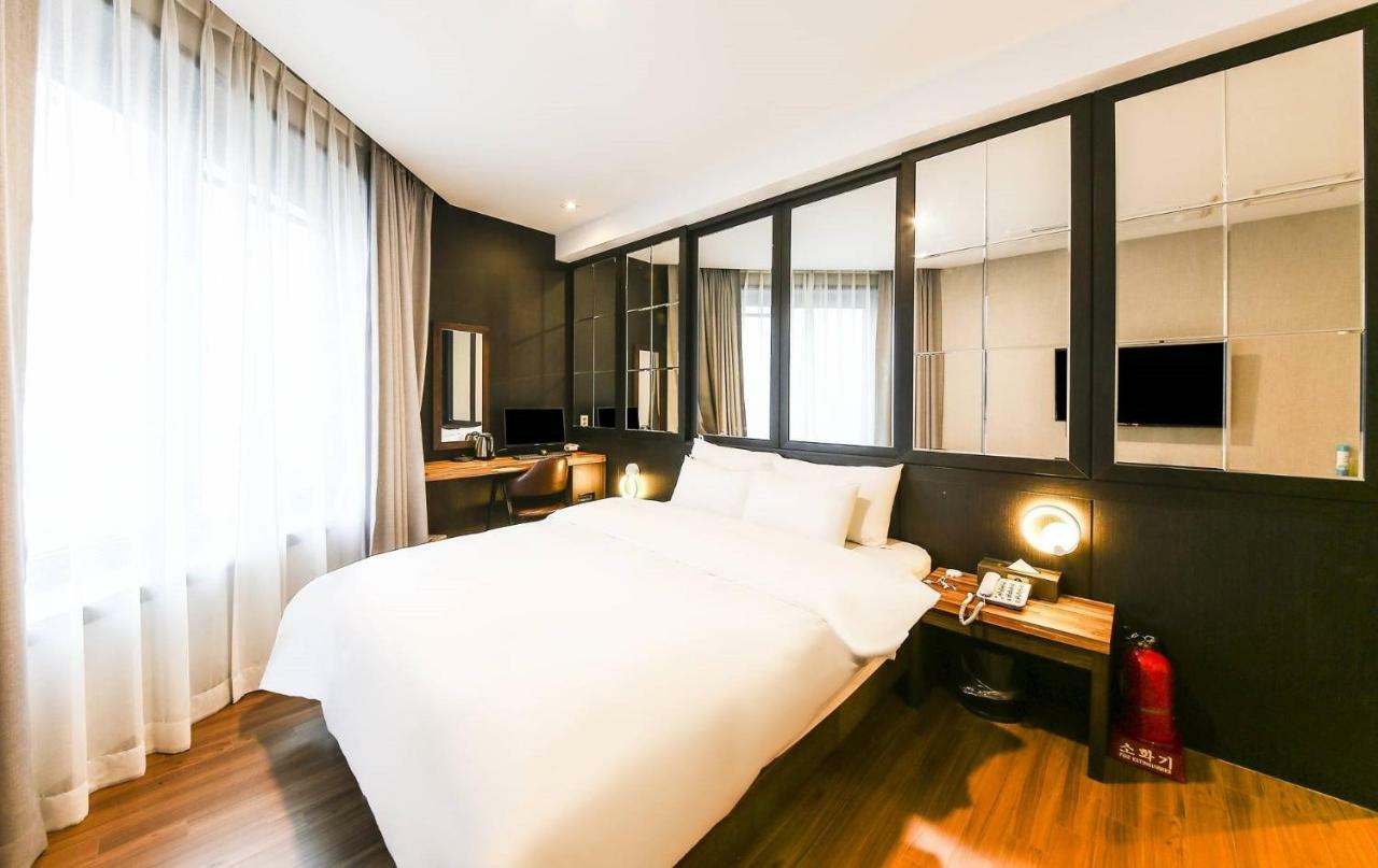 Incheon Blue Marine Hotel Exterior photo
