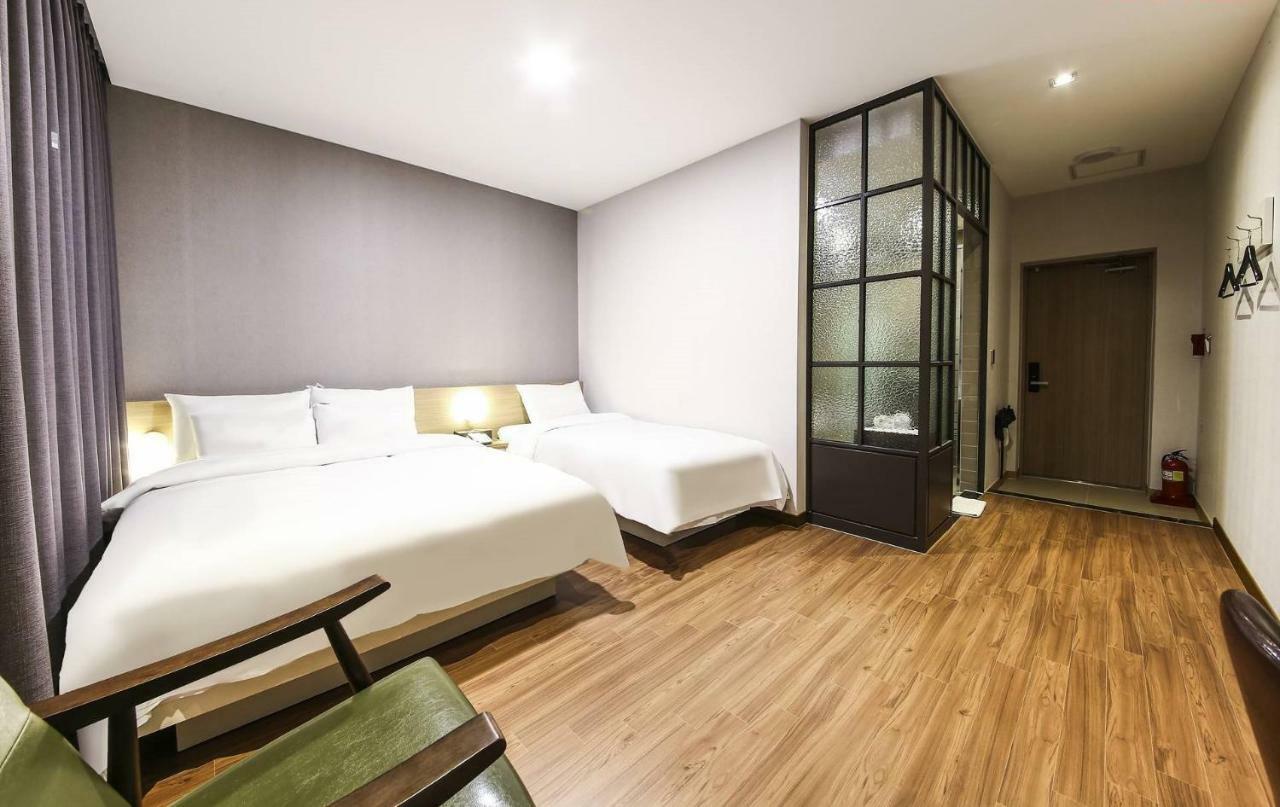 Incheon Blue Marine Hotel Exterior photo